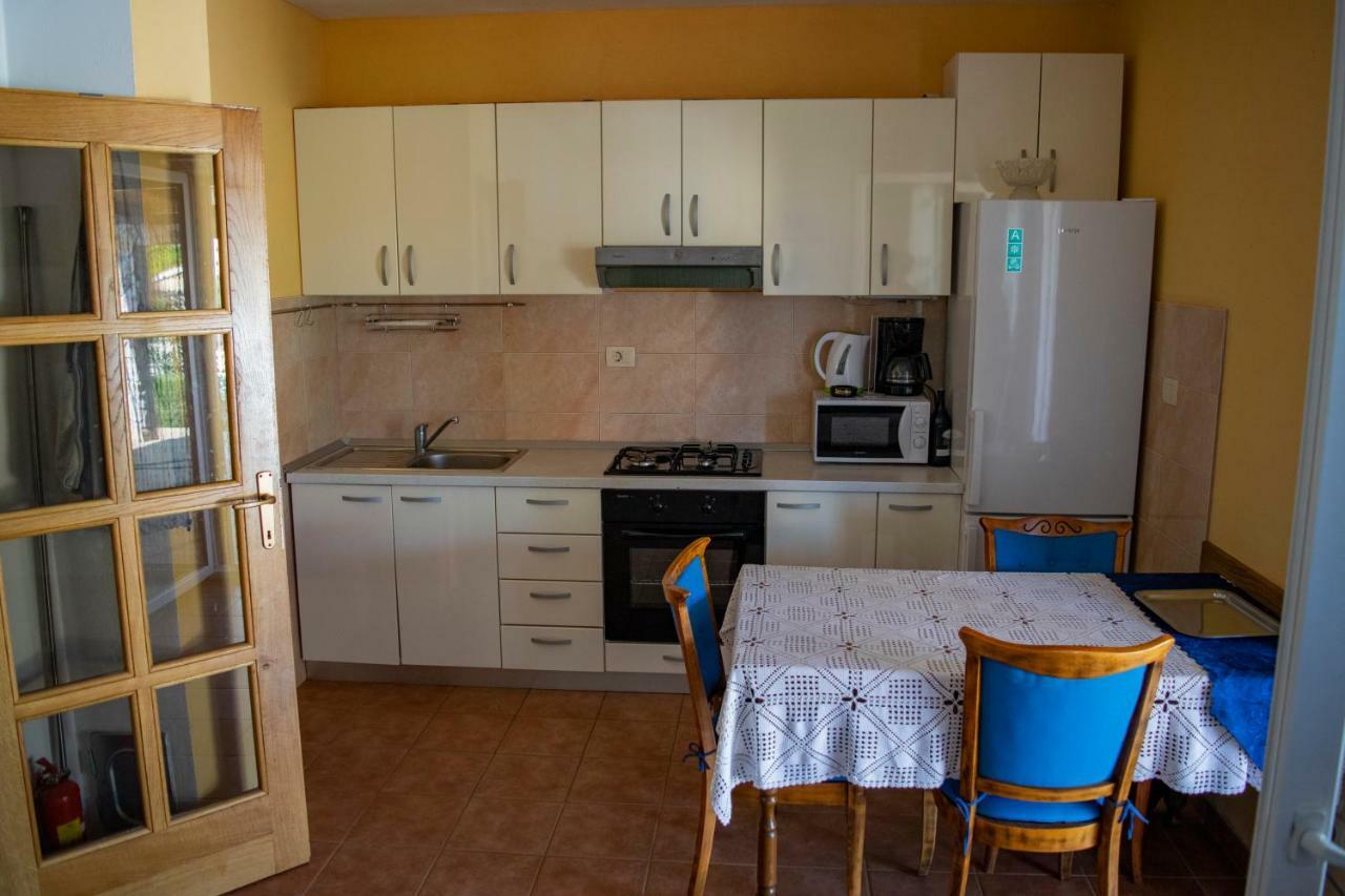 Kuca Za Odmor Dijana Villa Gornje Selo Exterior photo
